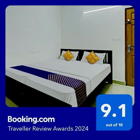 Hotel O Royal Residency Erattupetta Ngoại thất bức ảnh