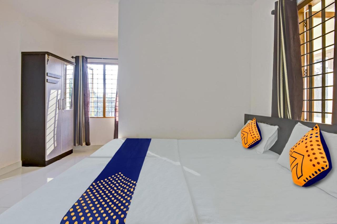 Hotel O Royal Residency Erattupetta Ngoại thất bức ảnh