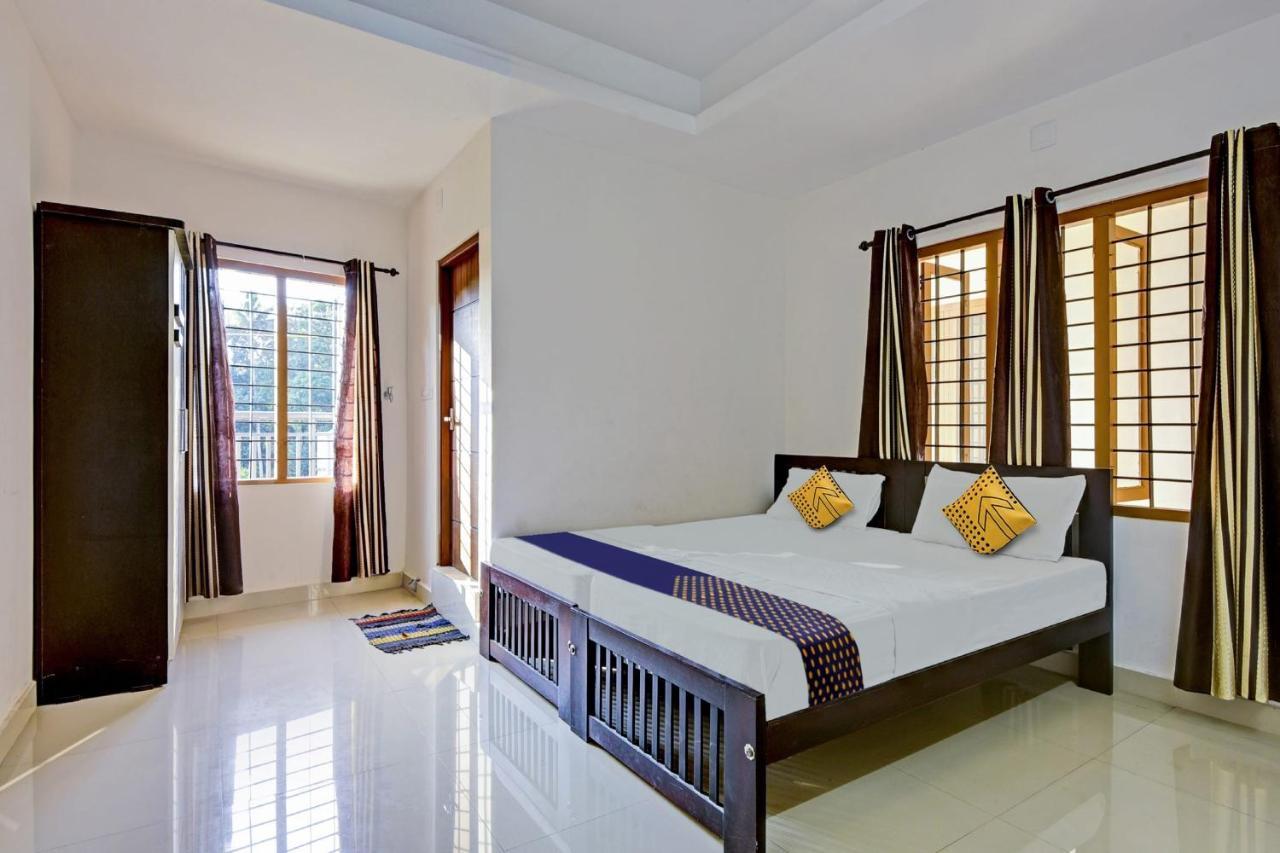 Hotel O Royal Residency Erattupetta Ngoại thất bức ảnh