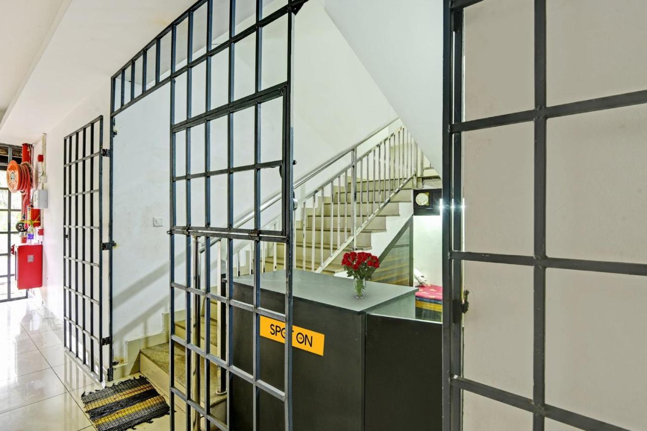 Hotel O Royal Residency Erattupetta Ngoại thất bức ảnh